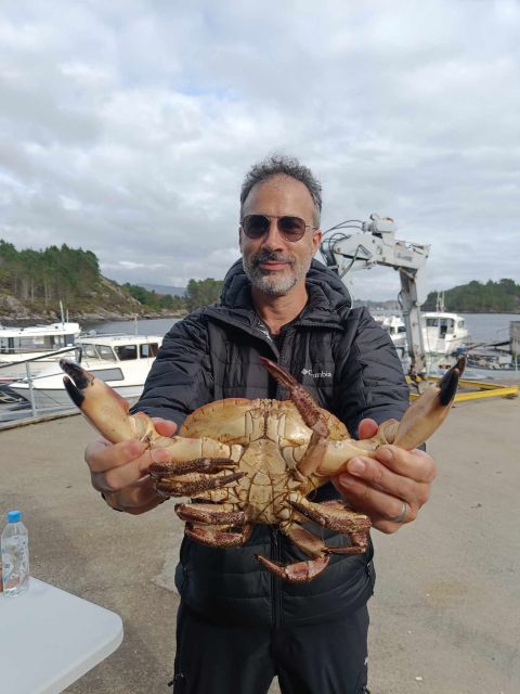 Bergen: Guided Fishing Tour with Outdoor Cooking - Cooking your catch in a historic sea house
