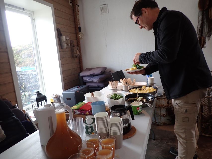 Bergen: Guided Fishing Tour with Outdoor Cooking - Getting ready at Syltøy