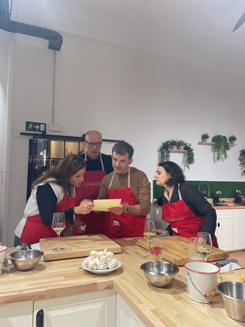 Bilbao: Basque Pintxos and Tapas Cooking Class - Key points at a glance