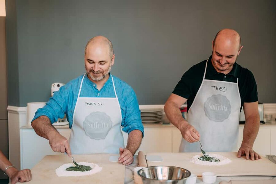 Bologna: Original Lasagna & Gelato Class at a Cooking School - Béchamel, ragù, and the layered lasagna