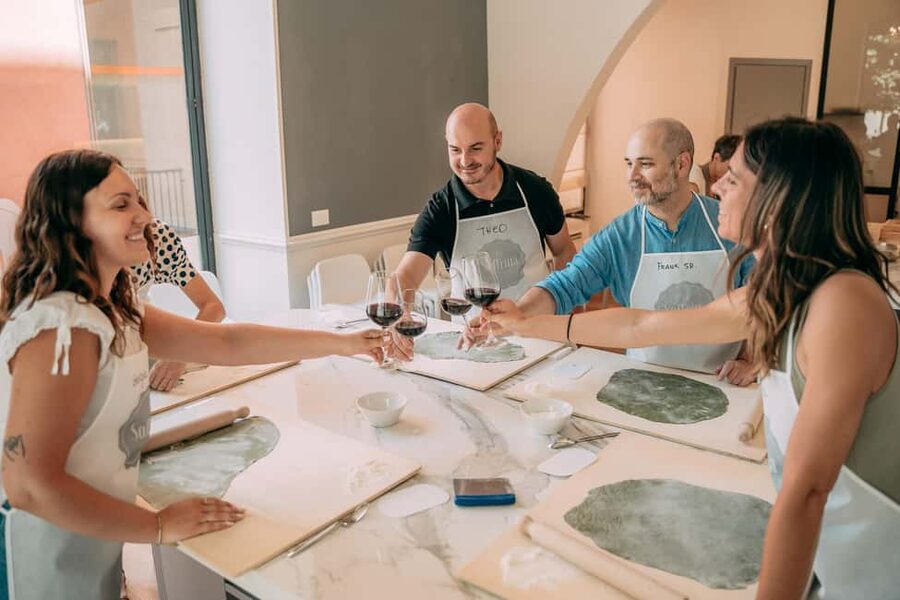 Bologna: Original Lasagna & Gelato Class at a Cooking School - Who should book this Bologna cooking class?