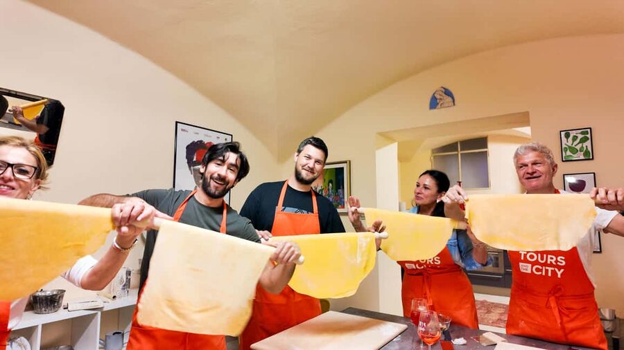 Bologna: Pasta Cooking Class, Ragu, Spritz, Wine & Gelato - Key points to know before booking