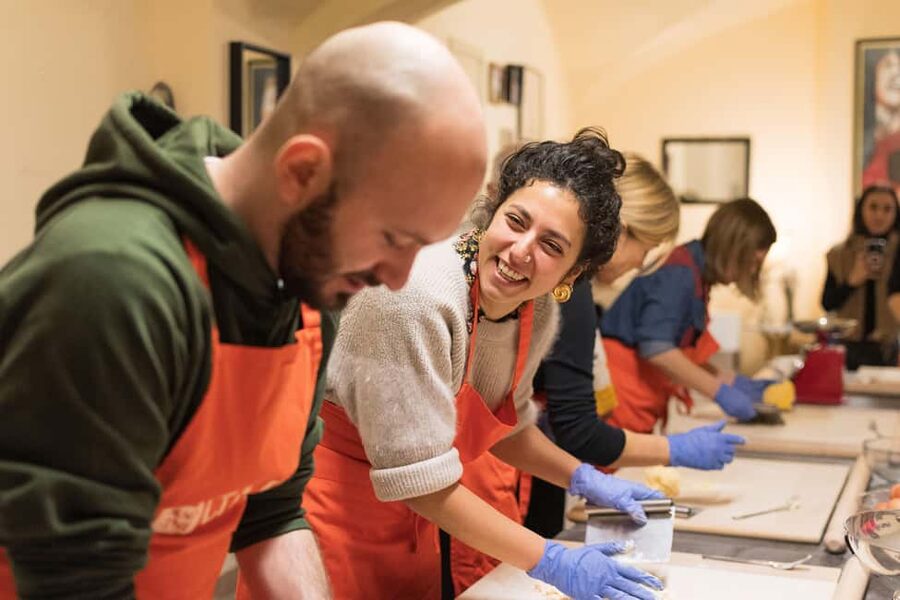 Bologna: Pasta Cooking Class, Ragu, Spritz, Wine & Gelato - Why this Bologna pasta class works so well