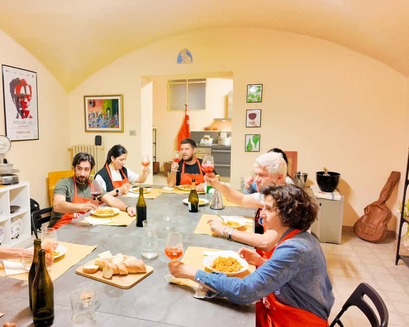 Bologna: Pasta Cooking Class, Ragu, Spritz, Wine & Gelato - Rolling tagliatelle with a sfoglina