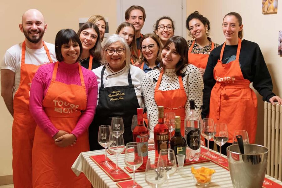 Bologna: Pasta Cooking Class, Ragu, Spritz, Wine & Gelato - What the three hours feel like