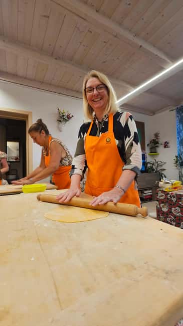 Bologna: Pasta Cooking Class, Ragu & Wine with Local Host - The small touches that make it memorable