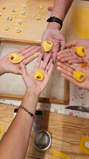 Bologna: Pasta Cooking Class, Ragu & Wine with Local Host - Who will enjoy this class most