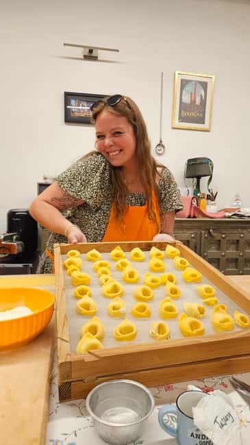 Bologna: Pasta Cooking Class, Ragu & Wine with Local Host - Timing, access, and small practical details