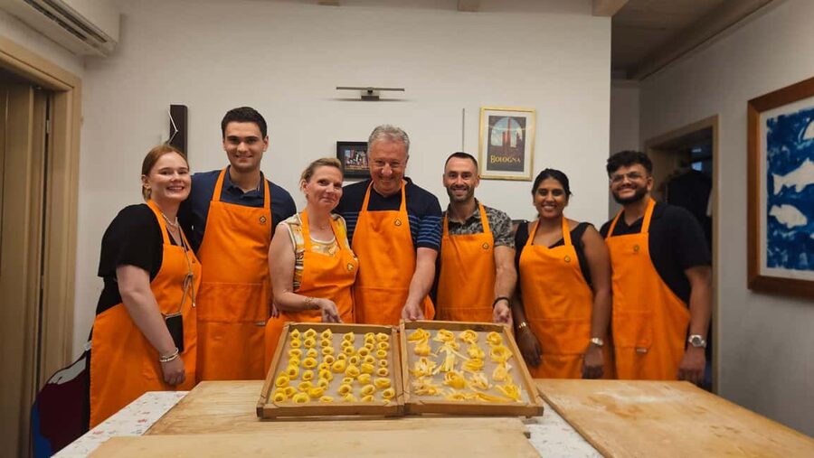 Bologna: Pasta Cooking Class, Ragu & Wine with Local Host - Choosing your Emilian pasta course