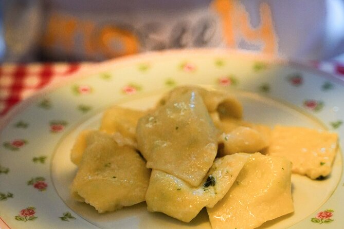 Bologna: Tagliatelle & Ragù Home Cooking Class with wine - Eating the finished meal with wine