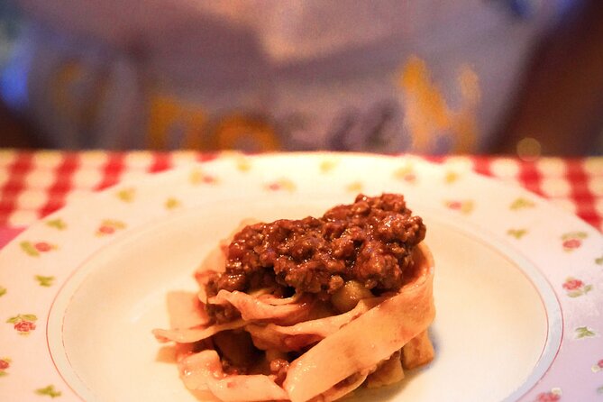 Bologna: Tagliatelle & Ragù Home Cooking Class with wine - Making tagliatelle, tortelloni, and ravioli