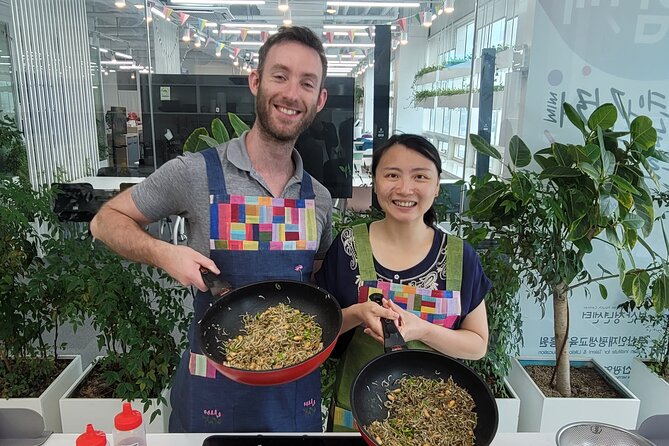 Busan Tailored Korean cooking class (Vegan OK)with market tour - Cooking in Suyang Chang’s kitchen