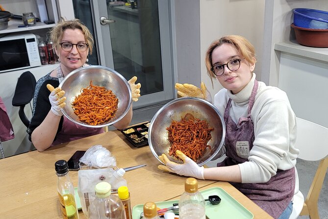 Busan Tailored Korean cooking class (Vegan OK)with market tour - What the $95 price gets you