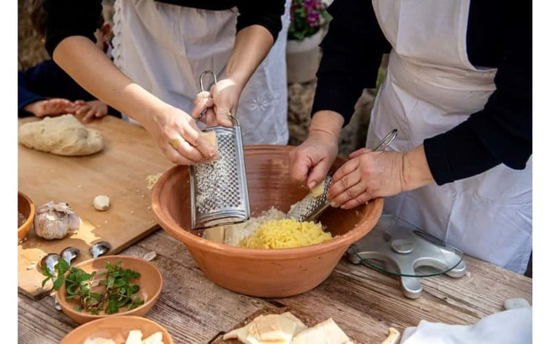 Cagliari: Cooking Class - A Sardinian kitchen near Pula