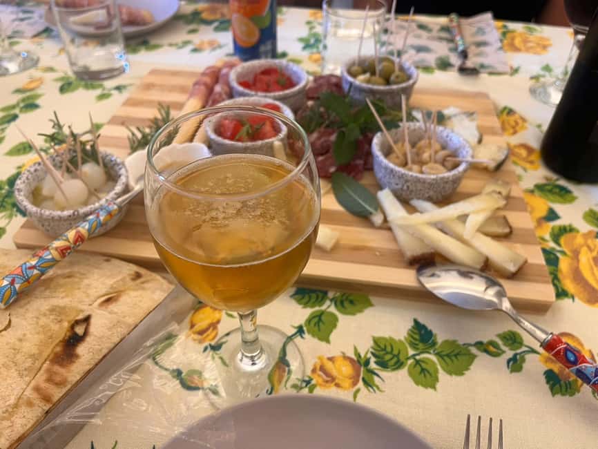 Cagliari Home Cooking Class: Pasta, Wine & Sardinian Flavors - Why the small group improves the lesson