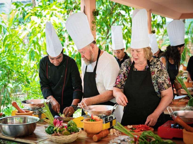 Cambodian Cooking Class - Choosing four Khmer dishes