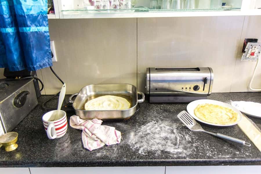Cape Town: Bo-Kapp Walking Tour and Malay Cooking Class - The mosque, museum, and local story