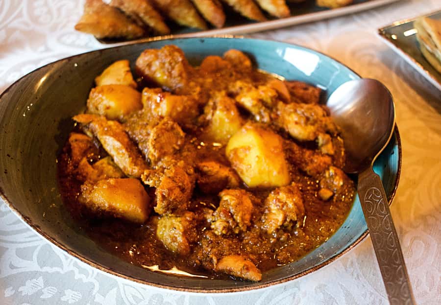 Cape Town: Cape Malay Cooking Class in Bo-Kaap - What happens during the two hours