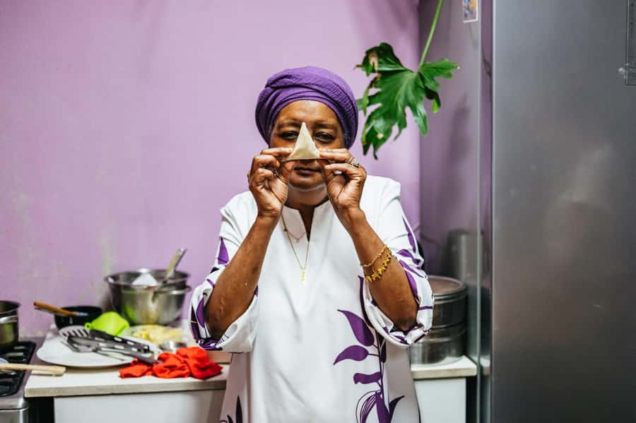 Cape Town: Malay Cooking Class and Lunch in Bo-Kaap - Meeting Faldela and learning through conversation