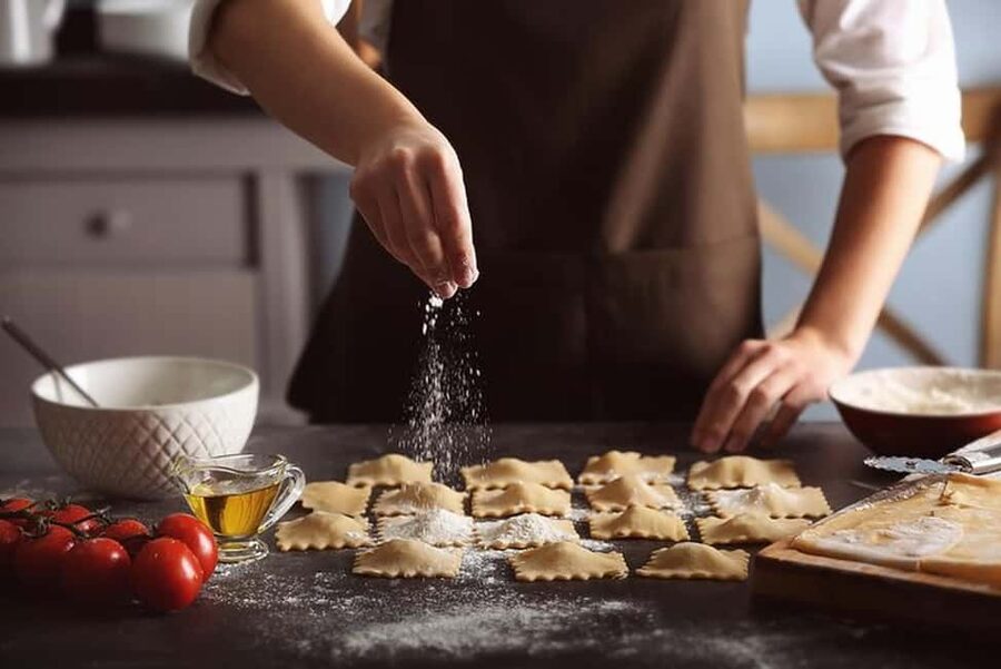 Catania: Pistachio Ravioli, Pasta Home Cooking Class w/ Wine - Who will enjoy this class most?