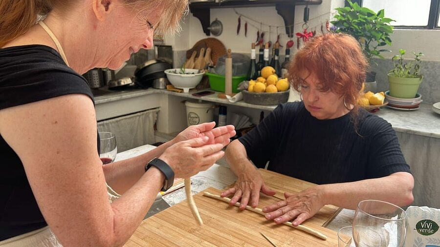 Catania: Pistachio Ravioli, Pasta Home Cooking Class w/ Wine - What happens while the dough rests