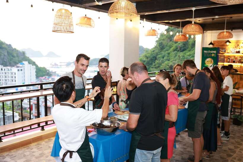 CatBa: Authentic Vietnam Cooking Class and local market tour - A calm cooking class with a meal at the end