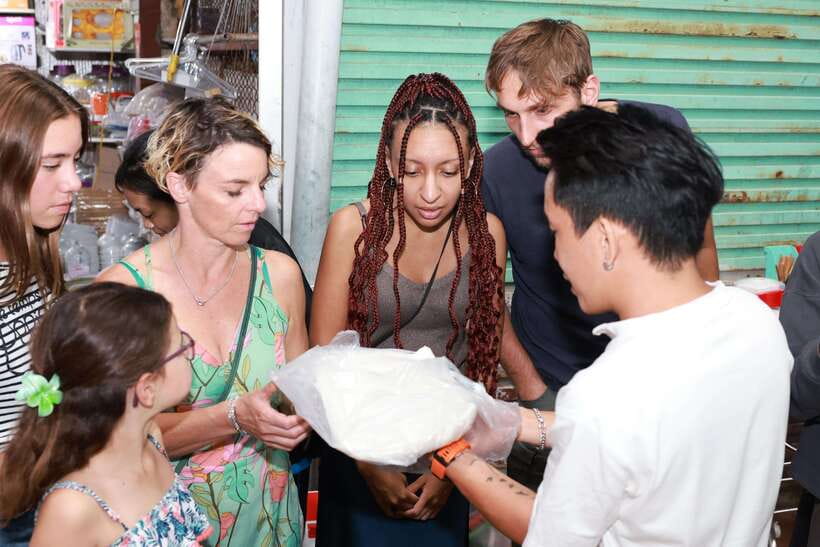CatBa: Authentic Vietnam Cooking Class and local market tour - Booking details that matter