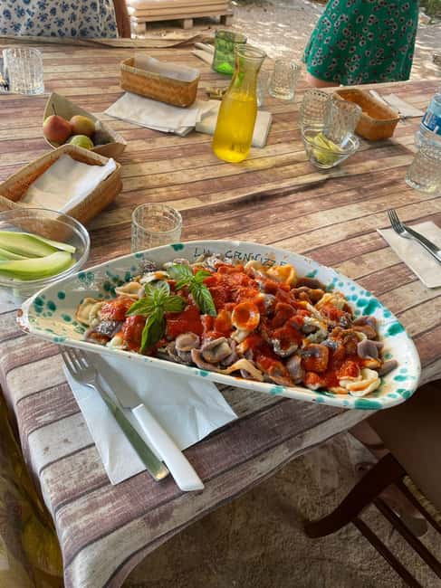 Ceglie Messapica: Orecchiette Pasta Making Class with Meal - How the host shapes the experience