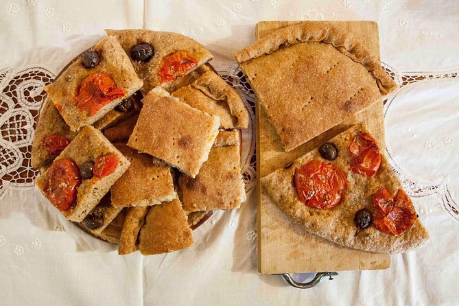 Cesarine: Dining & Cooking Demo at Local's Home in Bari - Meeting a Bari cook in her own home