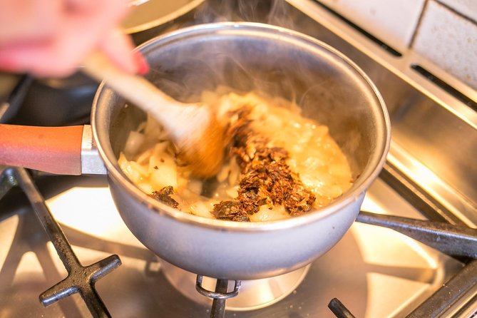 Cesarine: Home Cooking Class and Meal with a Local in Venice - Fresh pasta, bigoli, risi e bisi, or gnocchi