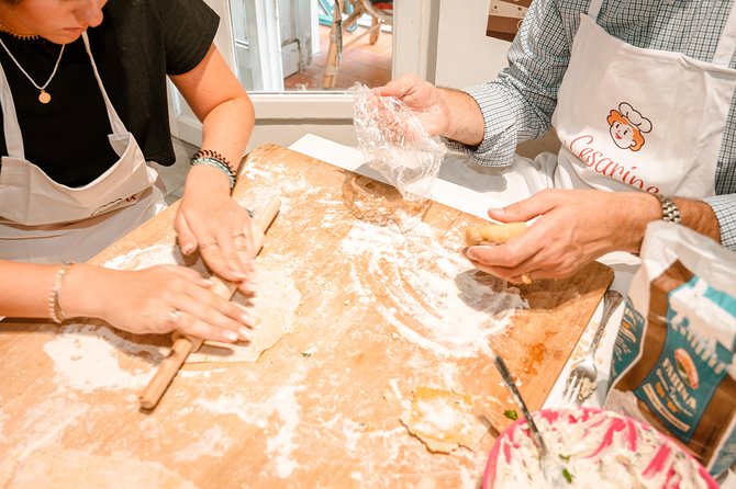 Cesarine: Home Cooking Class and Meal with a Local in Venice - Host quality and the value of a private home