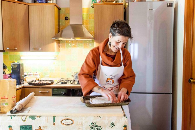 Cesarine: Home Cooking Class & Meal with a Local in Bari - The hosts shape the experience