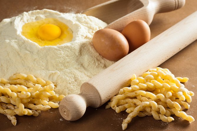 Cesarine: Home Cooking Class & Meal with a Local in Palermo - What you may cook: from arancine to Pasta alla Norma