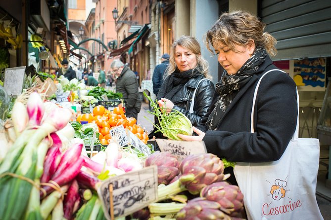 Cesarine: Market Tour & Cooking Class at Local's Home in Bologna - Who should book this experience?