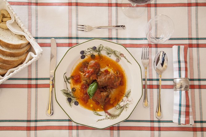 Cesarine: Market Tour & Home Cooking Class in Bari - Timing, meeting point, and practical details