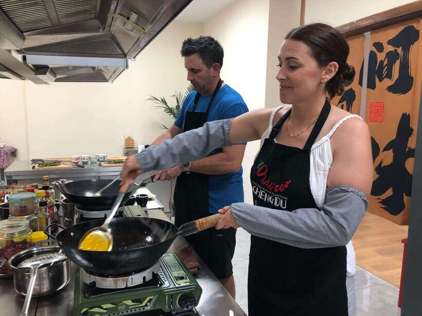 Chengdu: Cooking Class with Fresh Market Half Day Experience - Booking details worth knowing