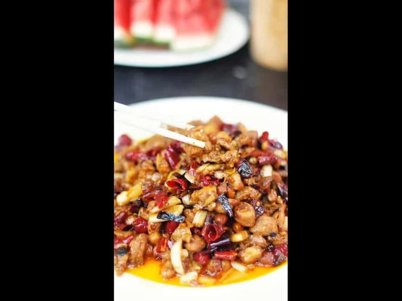 Chengdu Sichuan Cuisine Cooking Class and Savor Local Snacks - Who should book this Chengdu food experience?