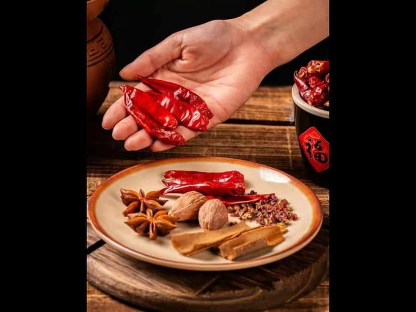 Chengdu Sichuan Cuisine Cooking Class and Savor Local Snacks - Touring the western Sichuan garden and food collection