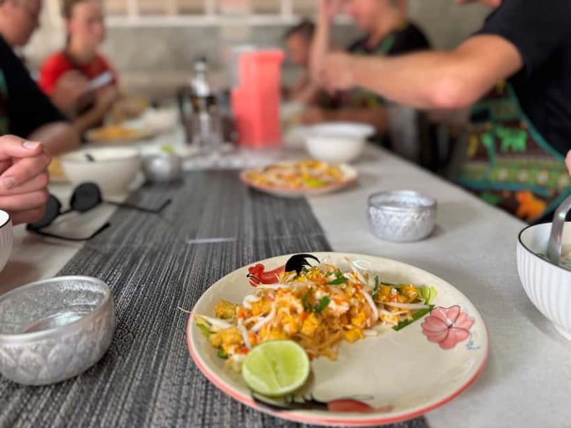 Chiang Mai: Cooking Class with Market and Pickup - What you take home