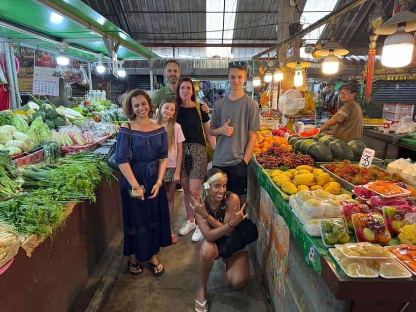 Chiang Mai: Cooking Class with Market and Pickup - From market produce to a family kitchen