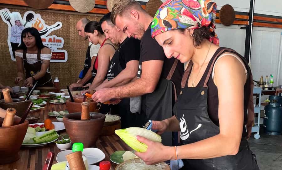 Chiang Mai: Ethical Elephant Sanctuary & Thai Cooking Class - Key points to know before booking