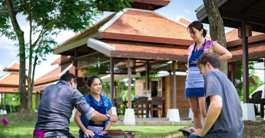 Chiang Mai: Local Northern Thai Cooking Class at Grandma's - Five savory dishes, with a menu detail to check