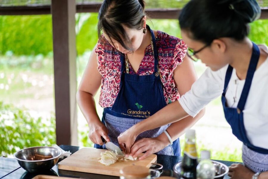 Chiang Mai: Local Northern Thai Cooking Class at Grandma's - Lunch is the payoff for your own work