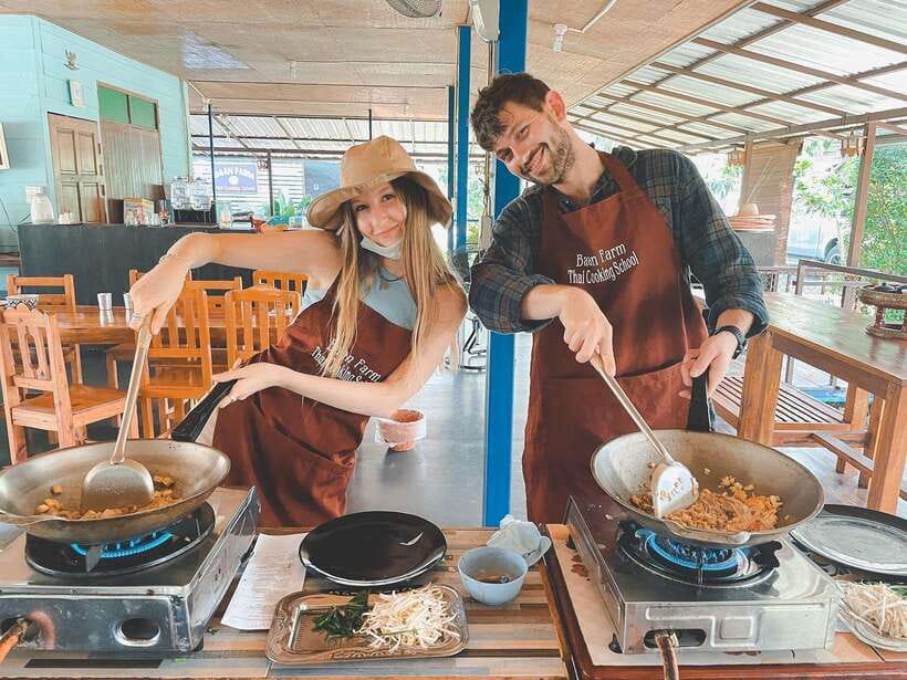 Chiang Mai Organic Thai Cooking Experience - A market visit before the cooking begins
