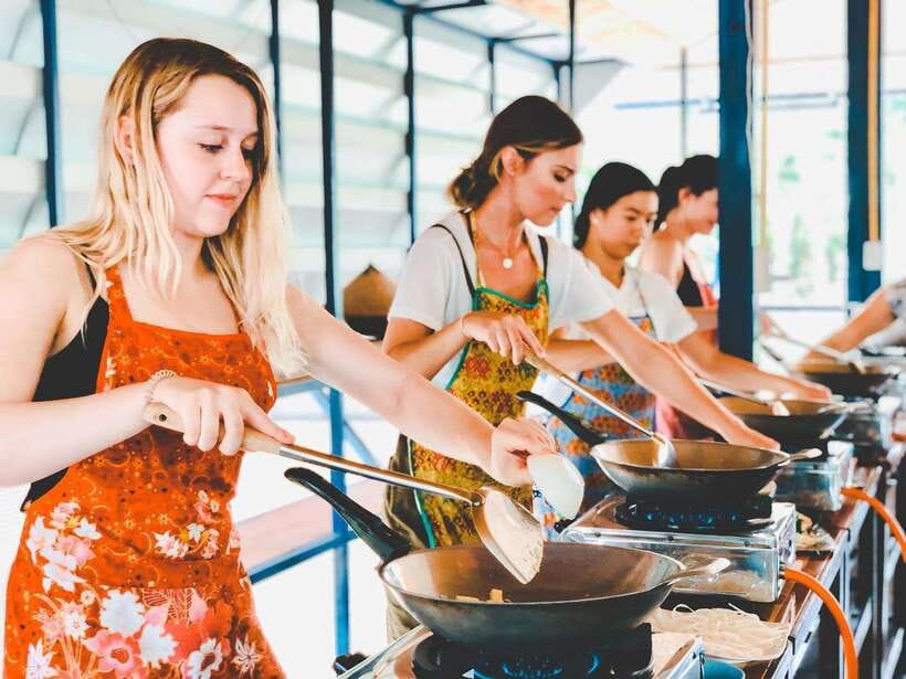 Chiang Mai Organic Thai Cooking Experience - Should you book the Chiang Mai Organic Thai Cooking Experience?
