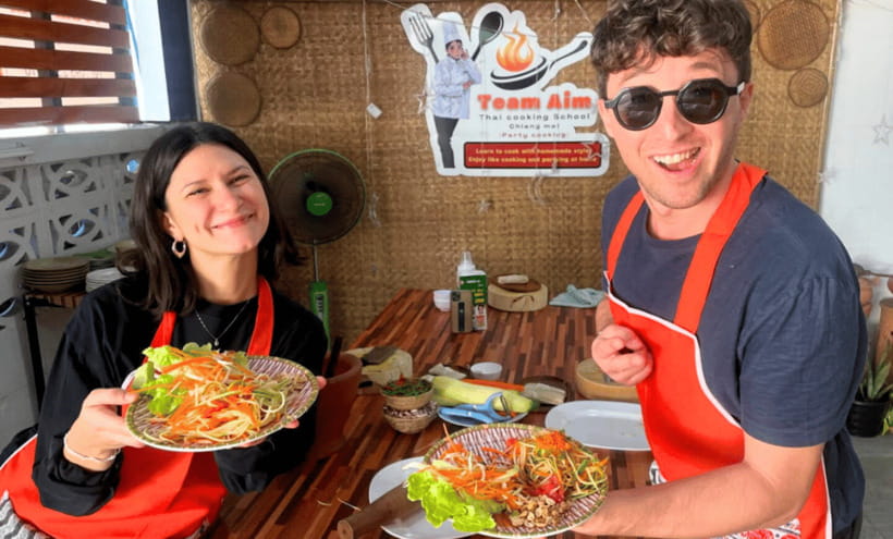 Chiang Mai : Super Fun Thai Cooking Class - Cancellation, pickup, and booking details
