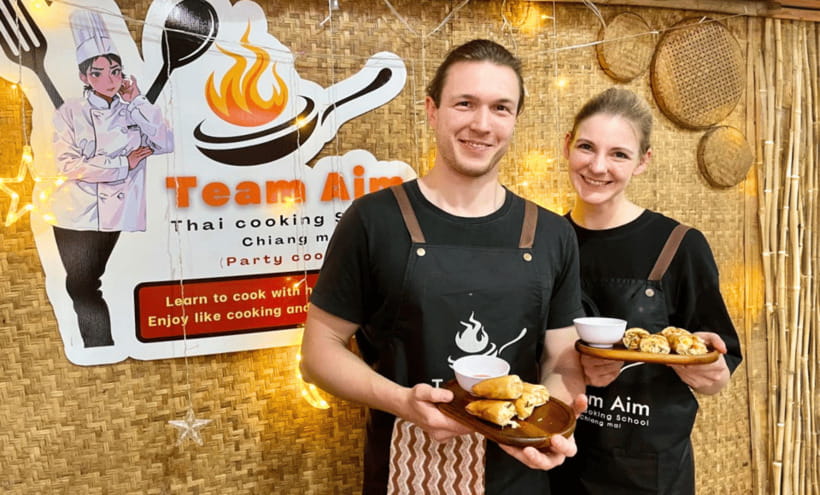 Chiang Mai : Super Fun Thai Cooking Class - Cooking seven dishes in an open-air kitchen