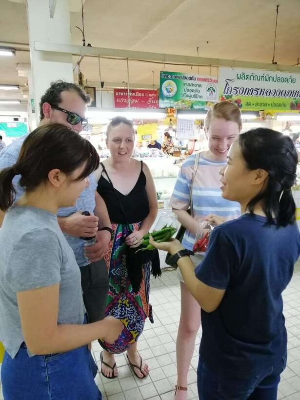 Chiang Mai: Thai Cooking and Market Tour with Lanna Smile - Vegetarian, vegan, and spice considerations