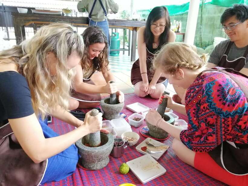 Chiang Mai: Thai Cooking and Market Tour with Lanna Smile - Who will enjoy Lanna Smile most
