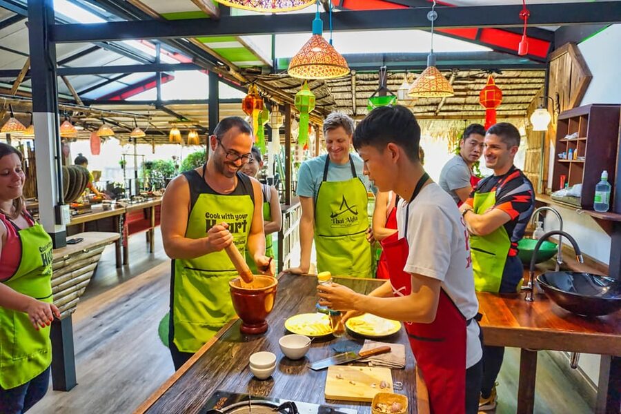 Chiang Mai: Traditional Thai-Akha Cooking Class& Market Tour - What you cook during the class